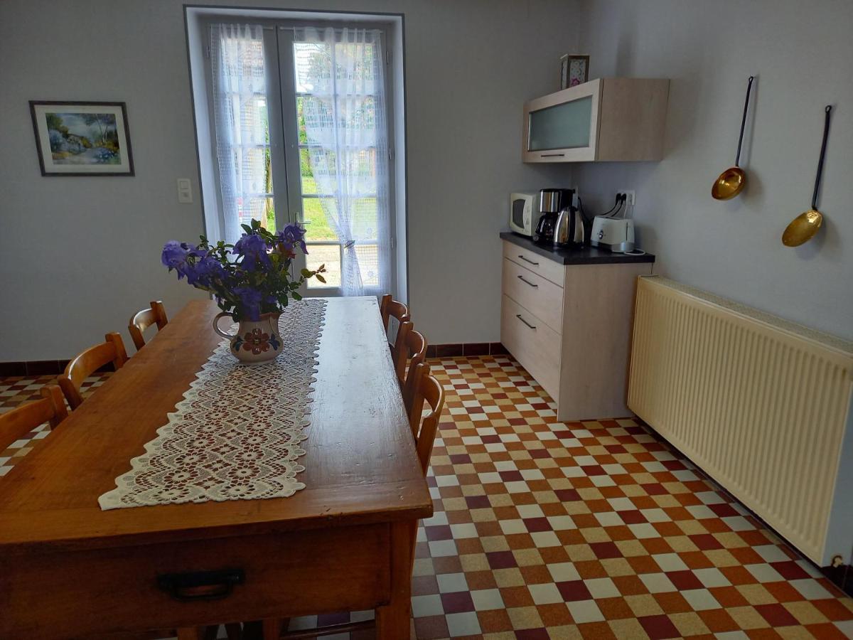 Gite De Bazeille Saint-Avit-Sénieur Buitenkant foto